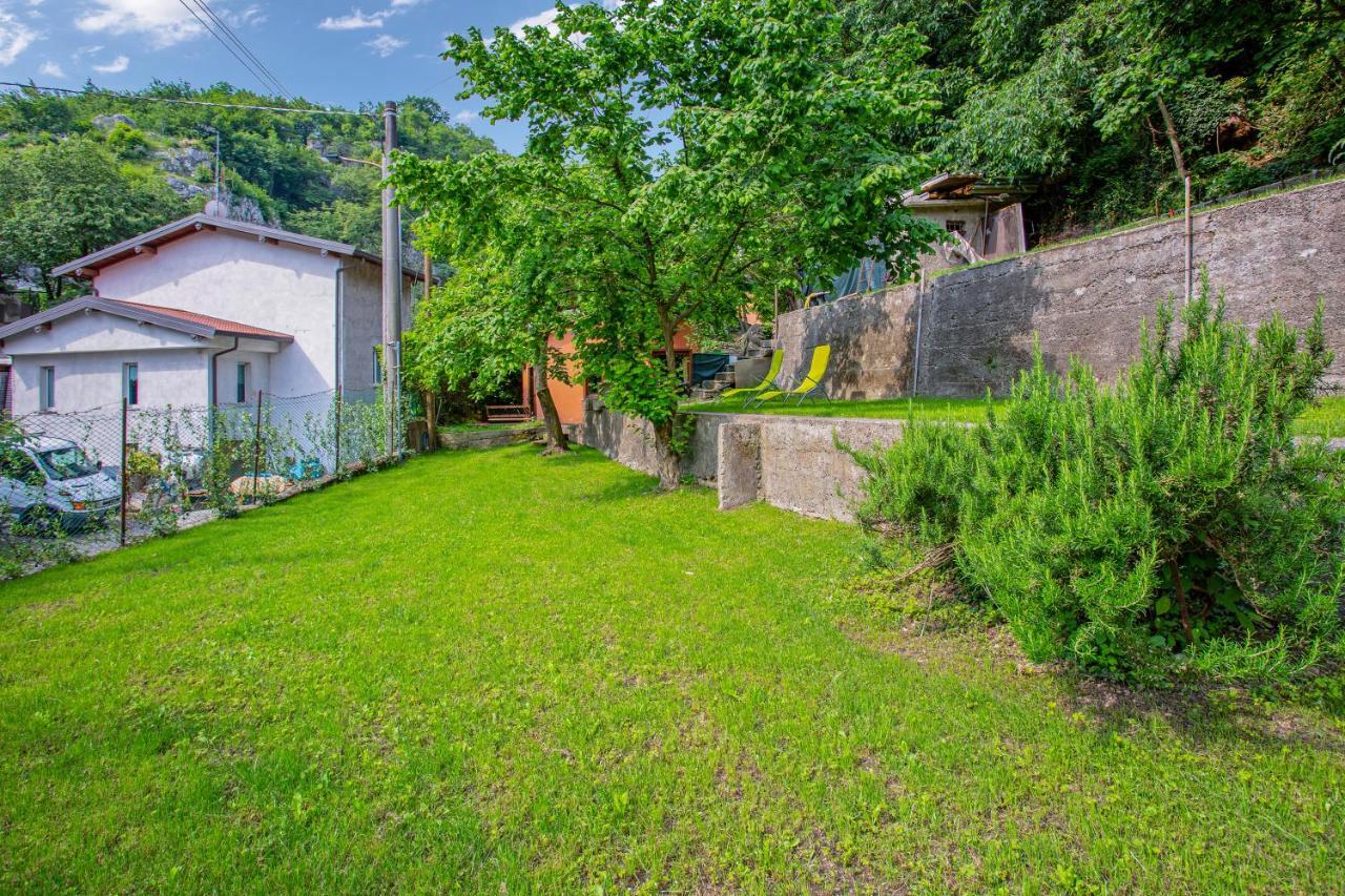 Residence Appartamento Londra Civate Εξωτερικό φωτογραφία
